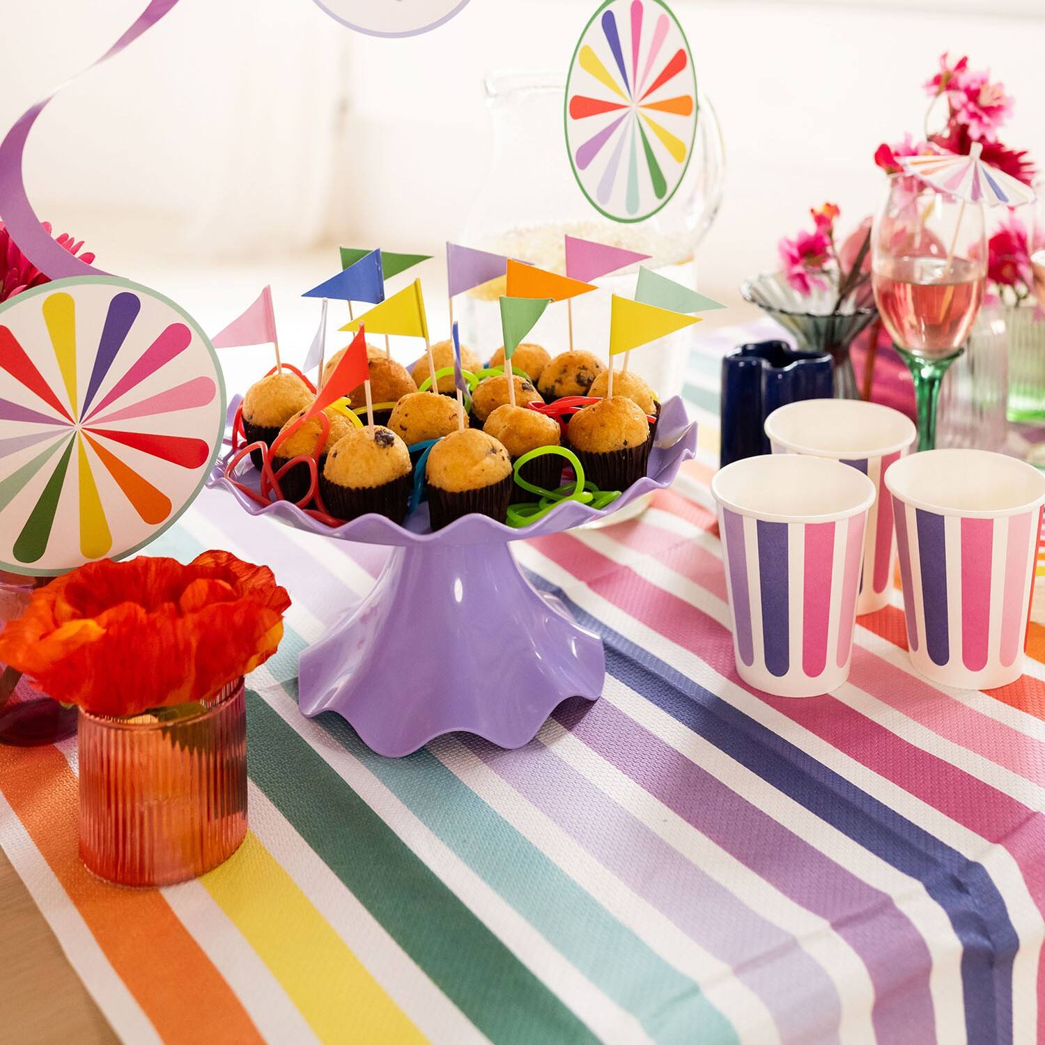 Stripetastic Paper Tablecover 180 × 130 cm - Anilas UK
