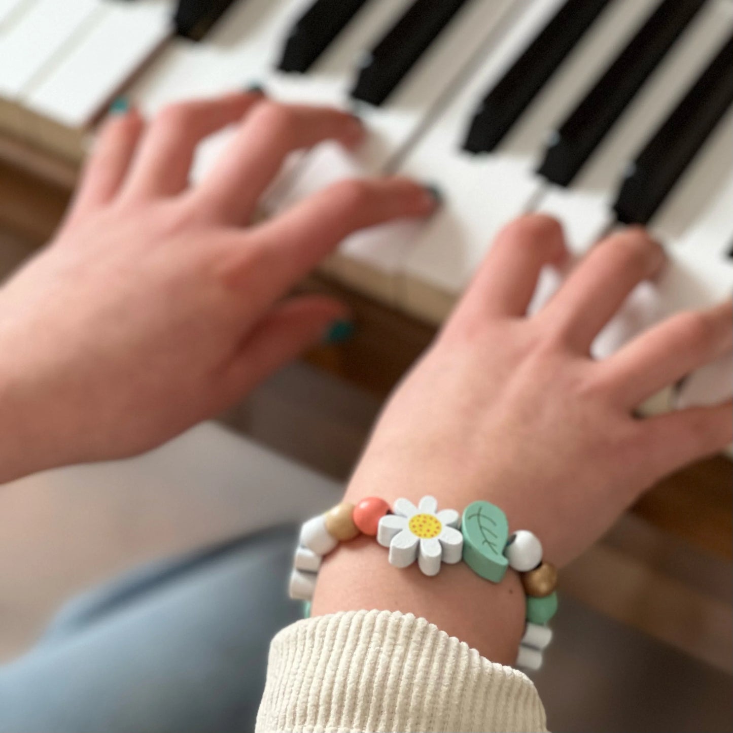 Make Your Own Daisy Chain Bracelet - Anilas UK