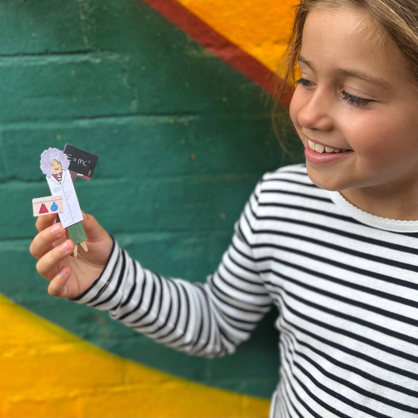 Make Your Own Albert Einstein Peg Doll - Anilas UK