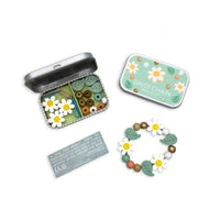 
              Daisy Chain Bracelet Gift Kit
            