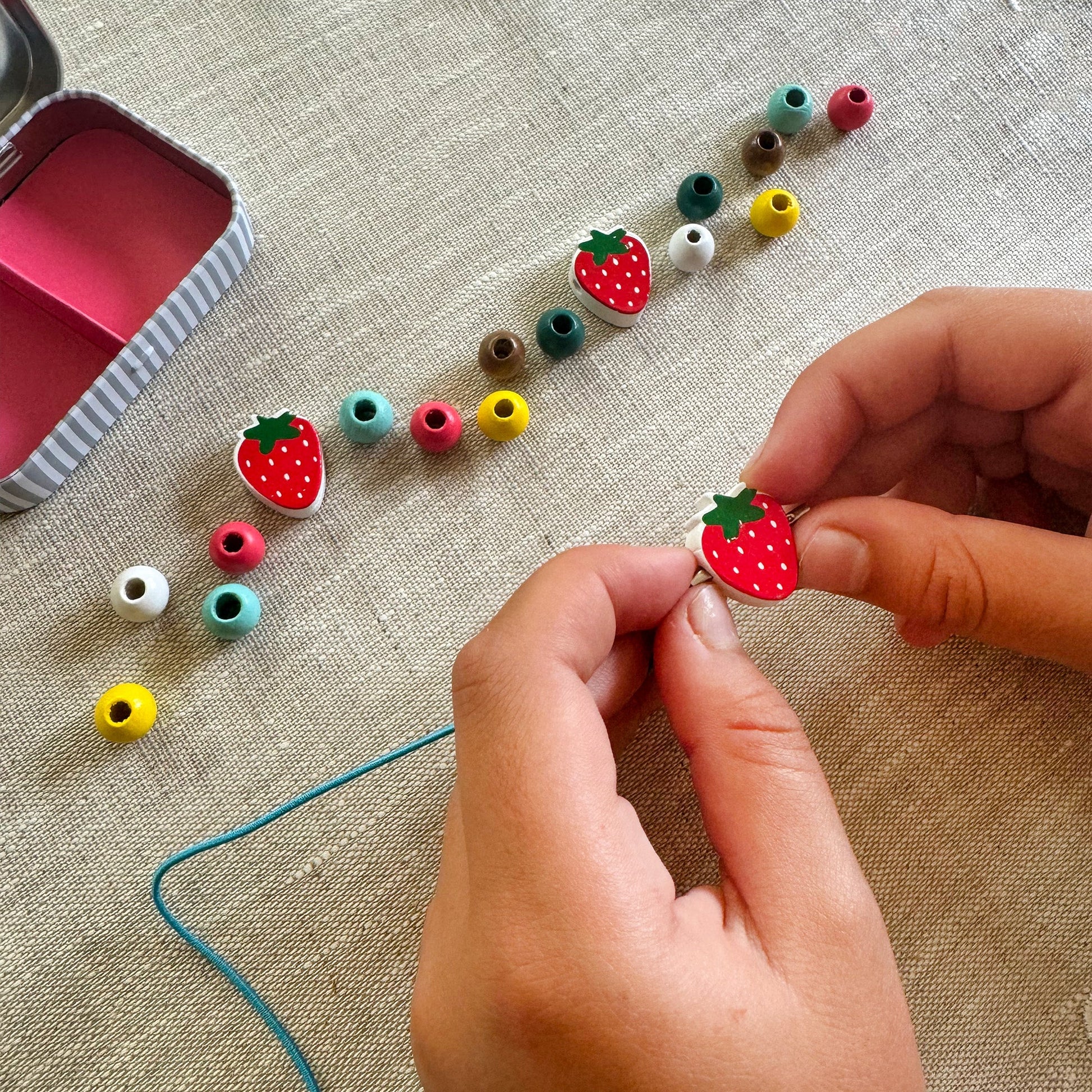 Strawberry Bracelet Gift Kit - Anilas UK