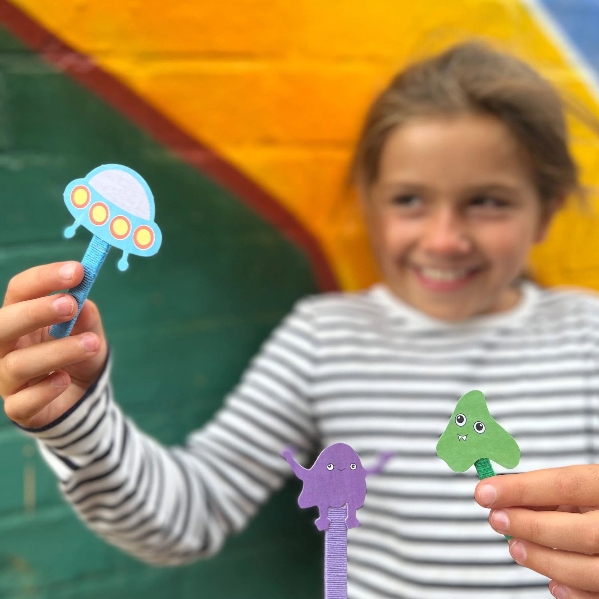 Make Your Own Space Monster Puppets - Anilas UK