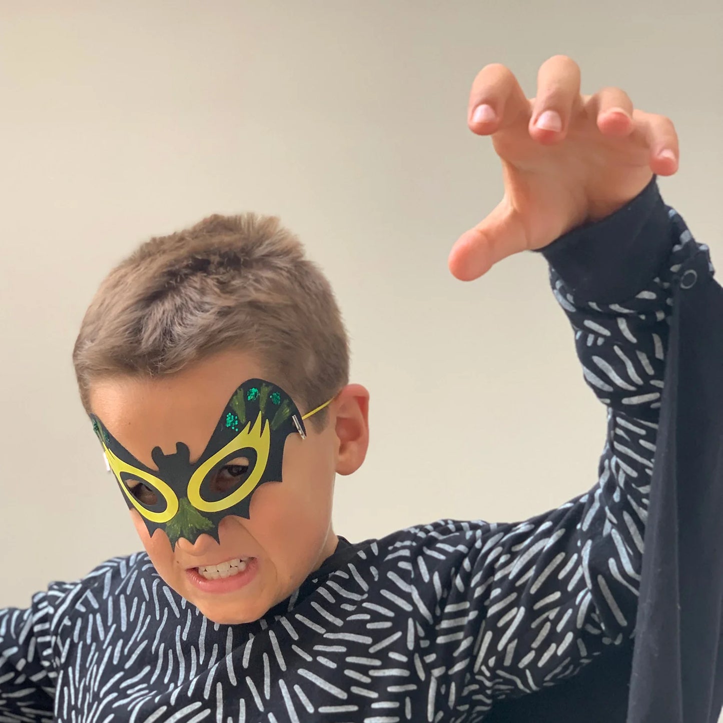 Make Your Own Halloween Bat Mask - Anilas UK