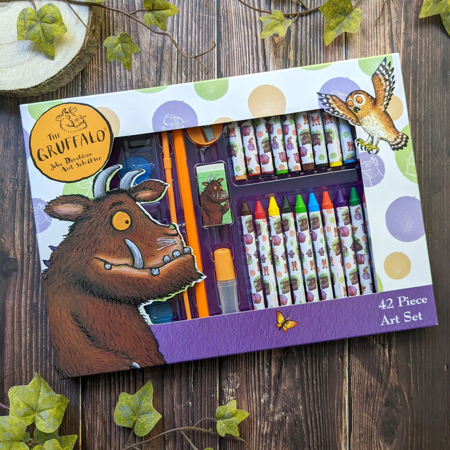 The Gruffalo Children's 42 Piece Art Set - Includes Paints and Crayons - Anilas UK