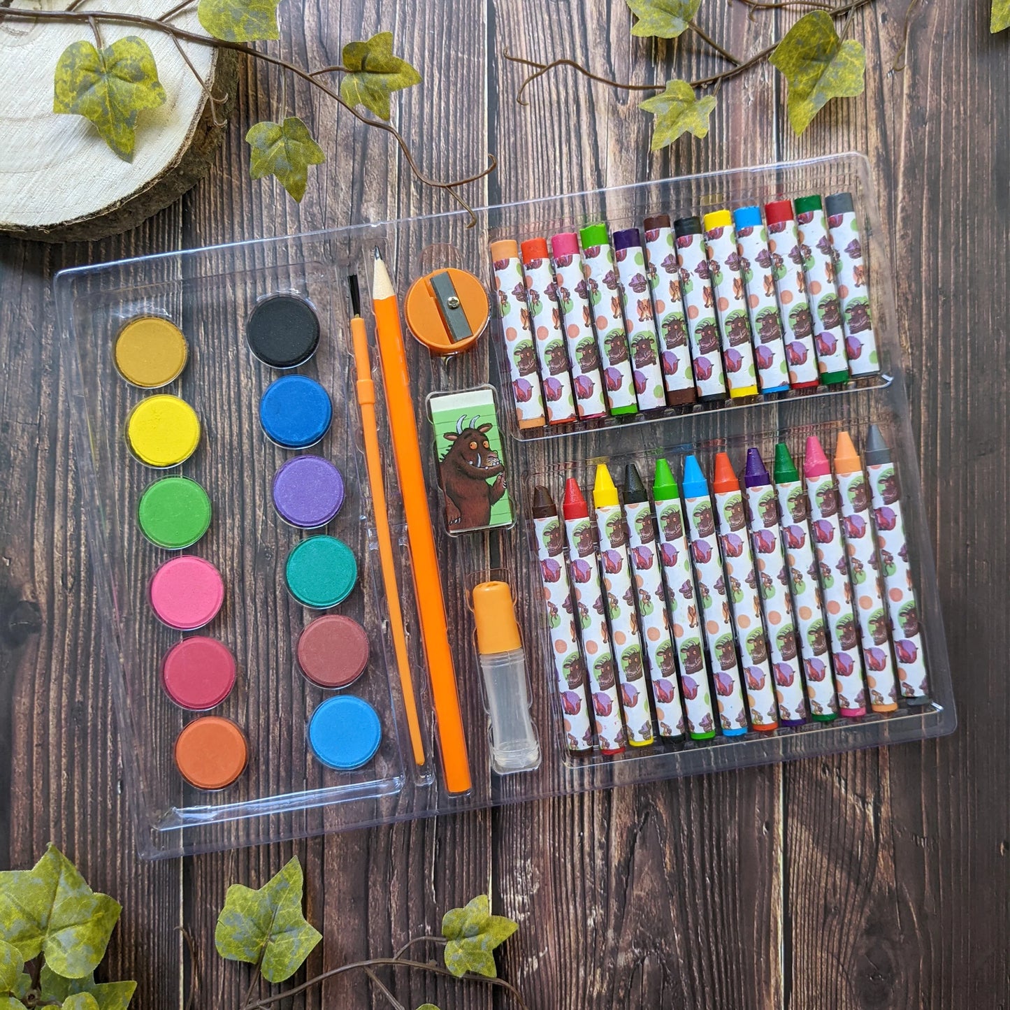 The Gruffalo Children's 42 Piece Art Set - Includes Paints and Crayons - Anilas UK