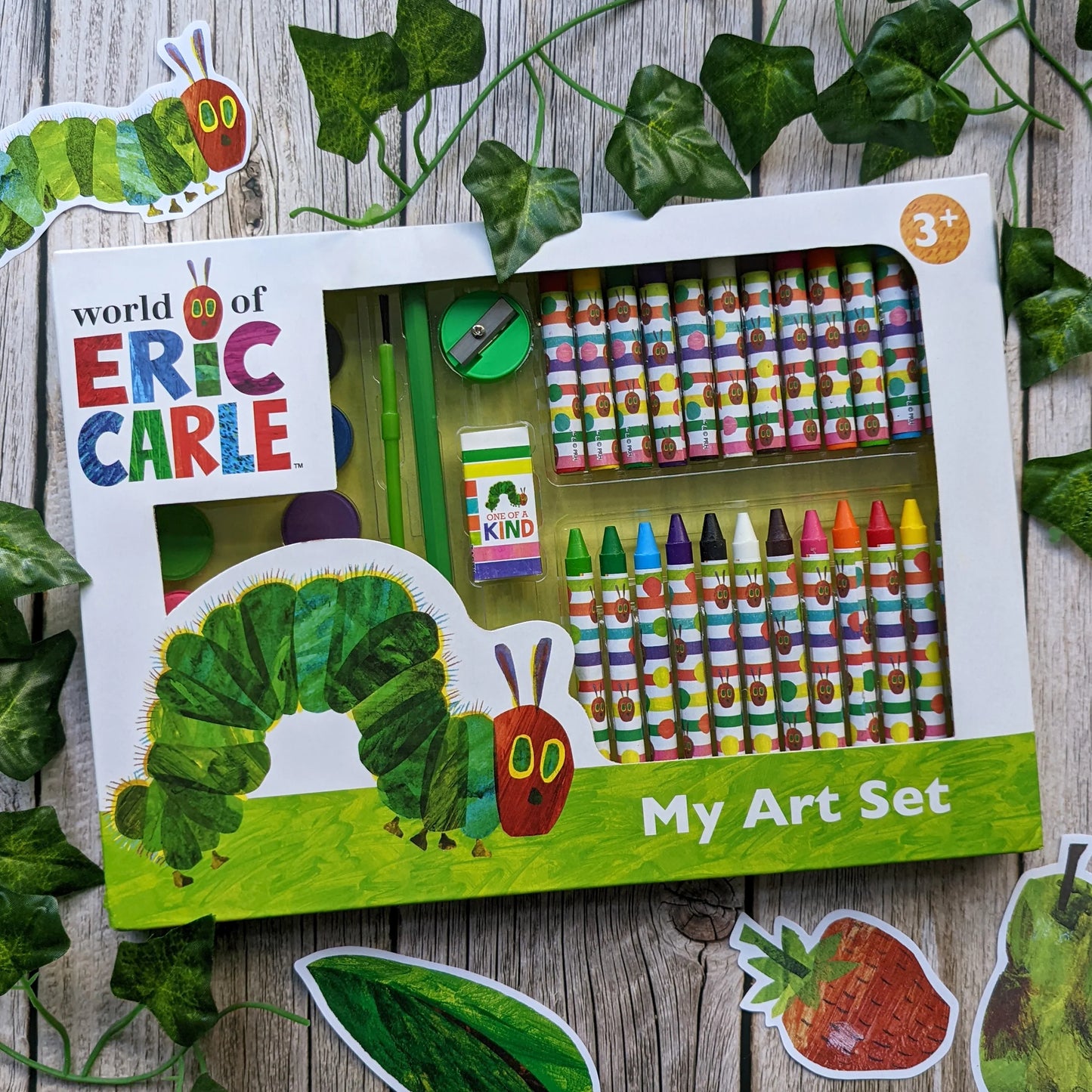The Very Hungry Caterpillar Children's 42 Piece Art Set - Includes Paints and Crayons - Anilas UK