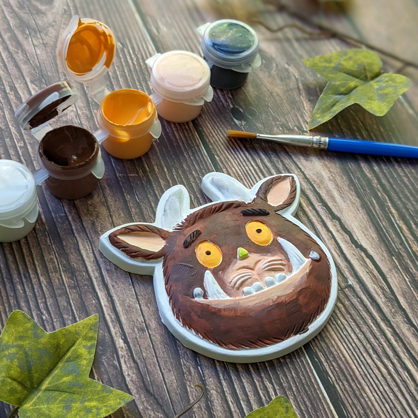The Gruffalo Children's Art Activity Set - Includes Paints, Crayons and Stickers - Anilas UK