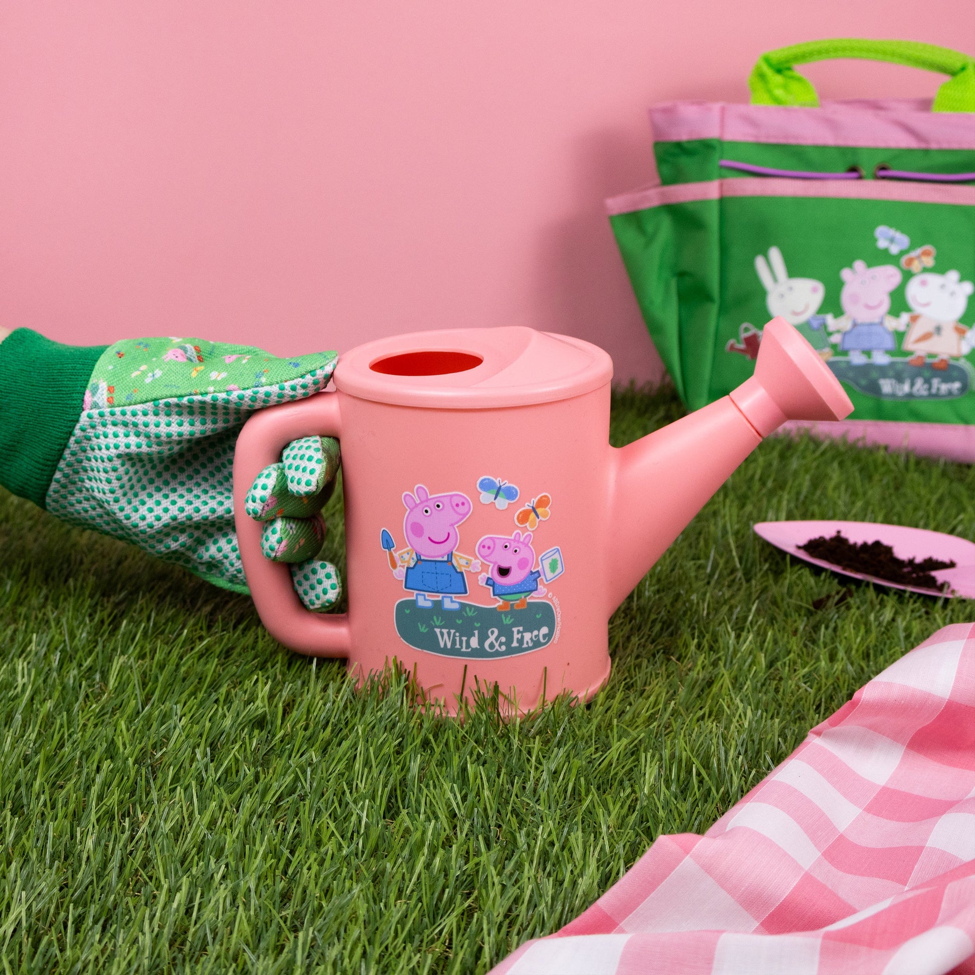 Peppa Pig Kids Gardening Set – 5 Piece Garden Tools with Gloves, Watering Can & Carry Bag – Outdoor Play for Children - Anilas UK