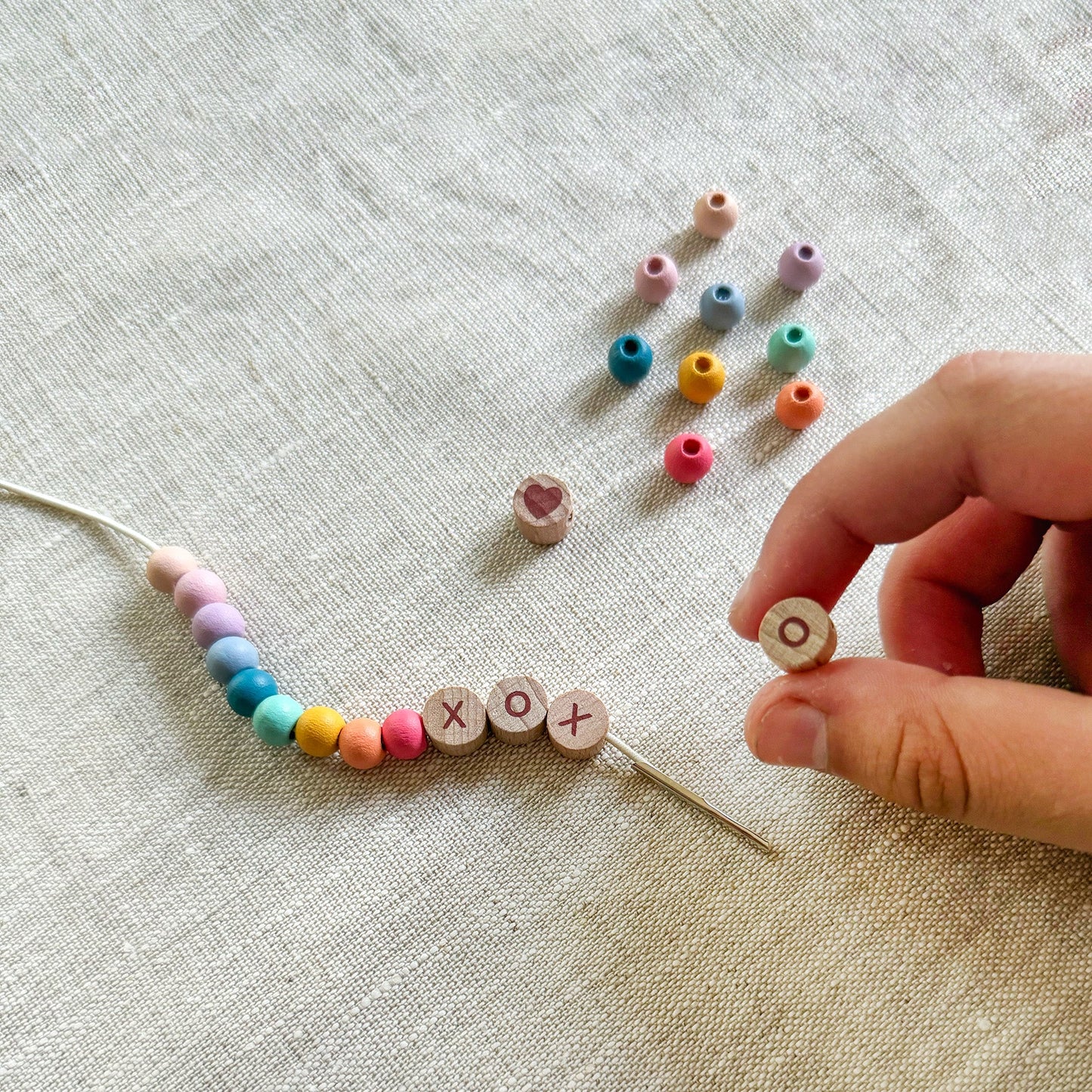 Make Your Own XOXO Friendship Bracelet - Anilas UK