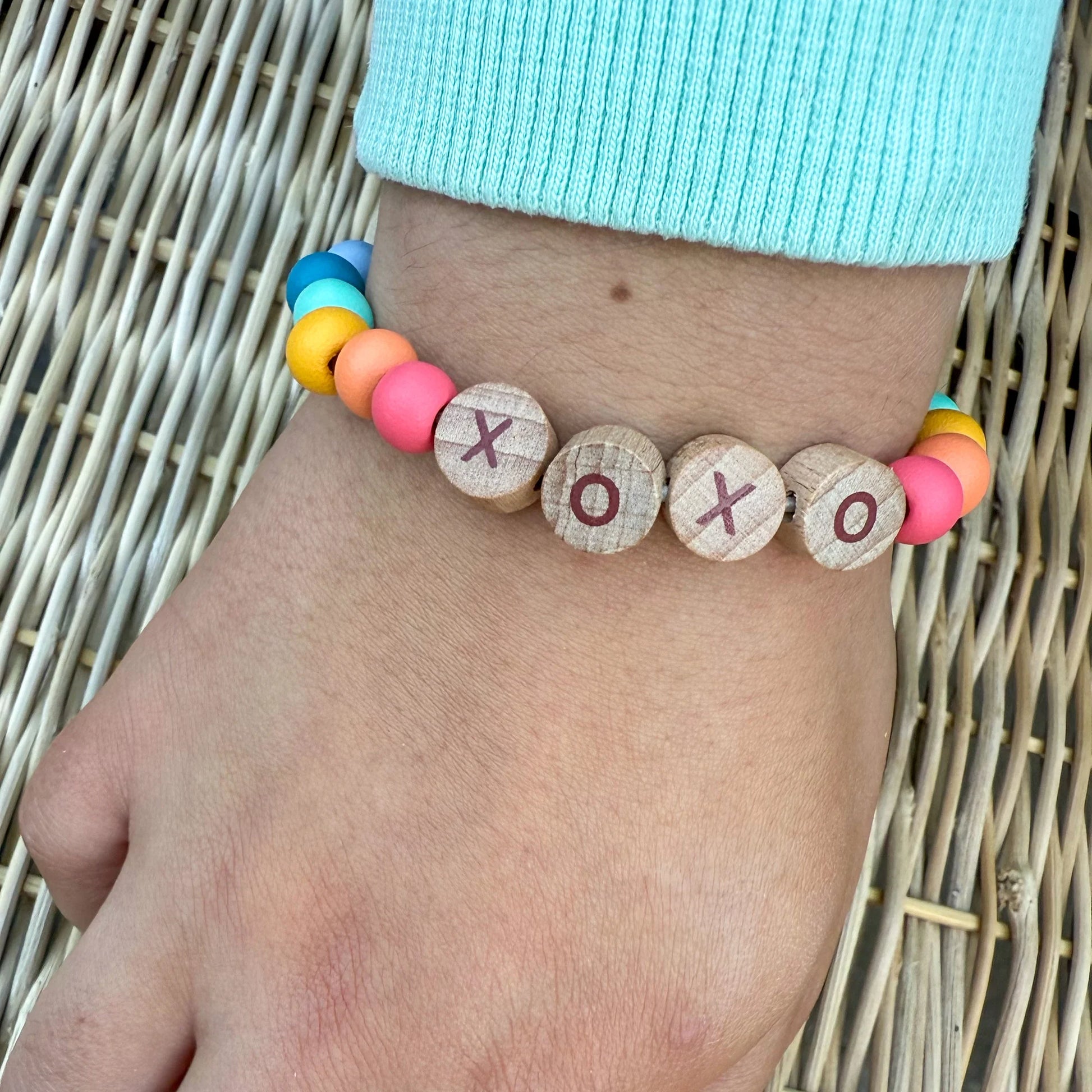 Make Your Own XOXO Friendship Bracelet - Anilas UK