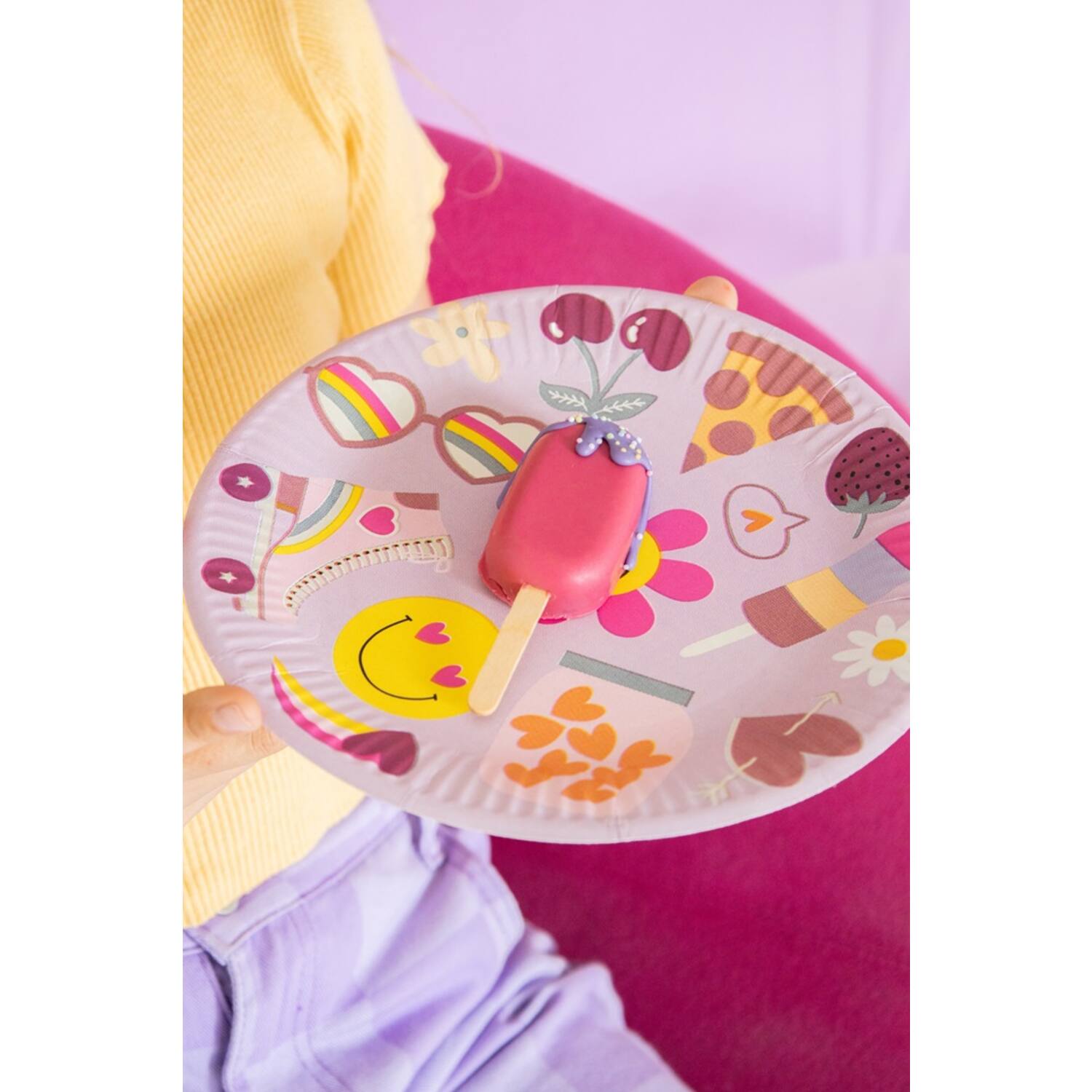 Boho Girlz Paper Plates - 23cm (Pack of 8) - Anilas UK