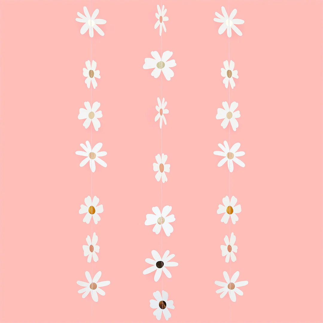 Hanging Daisy Decorations - 5m - Anilas UK