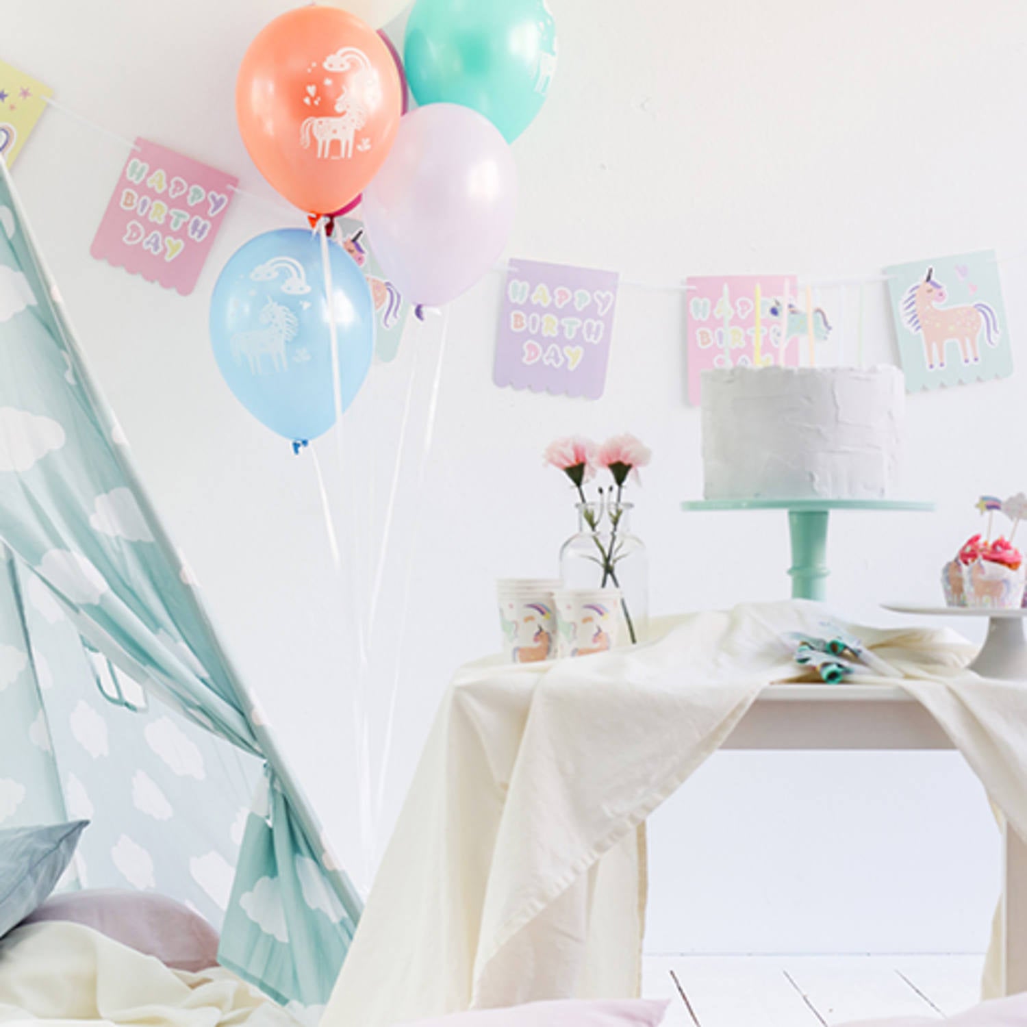 Unicorns & Rainbows "Happy Birthday" Banner - Anilas UK