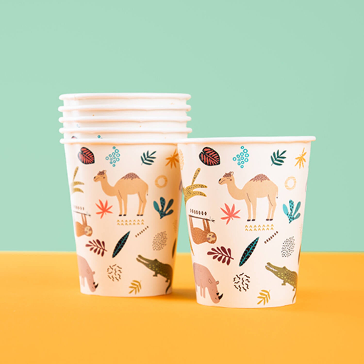 Close-Up of Zoo Party 250 ml Paper Cup with Animal Design